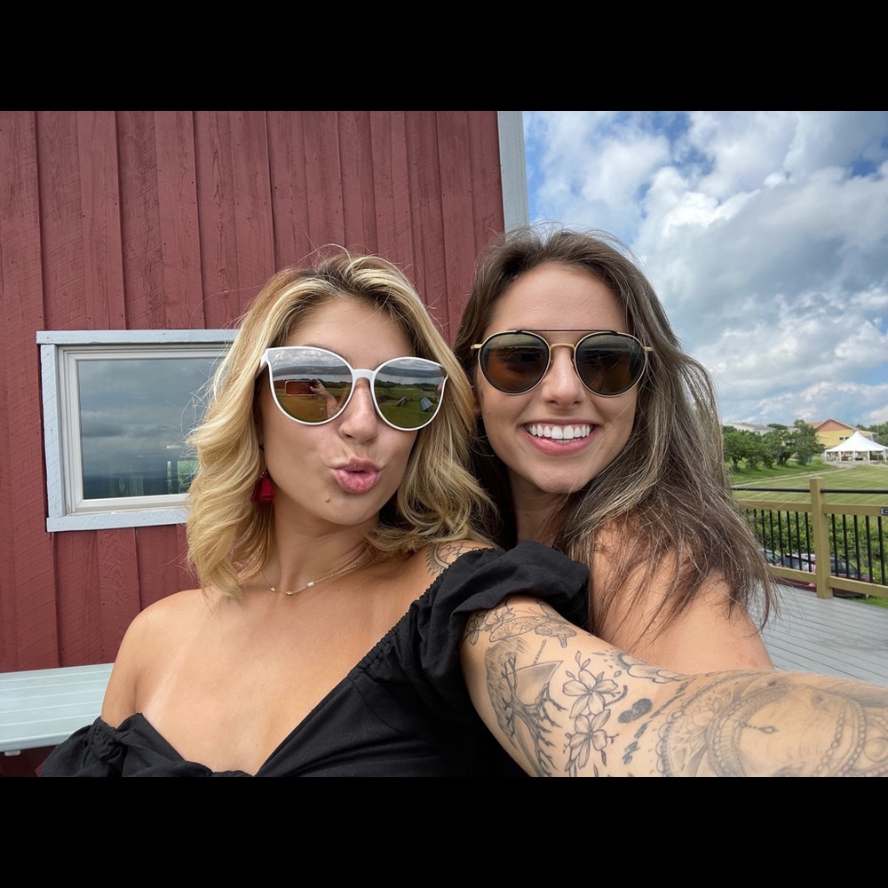 Meet your Posher, Samantha